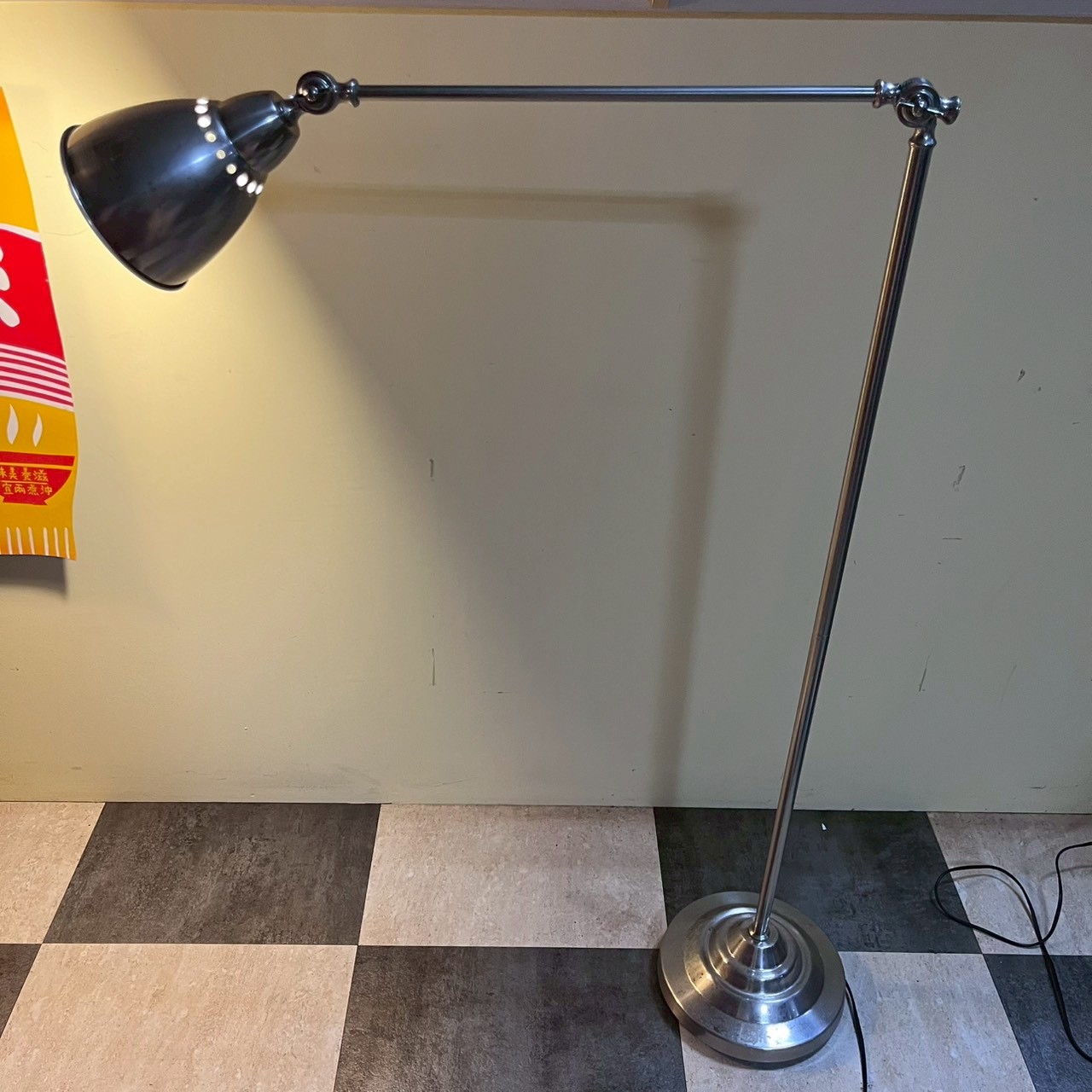 Stand-along pivot lamp. C.1980s-1990s 立式可調節式燈-約1980–1990年代